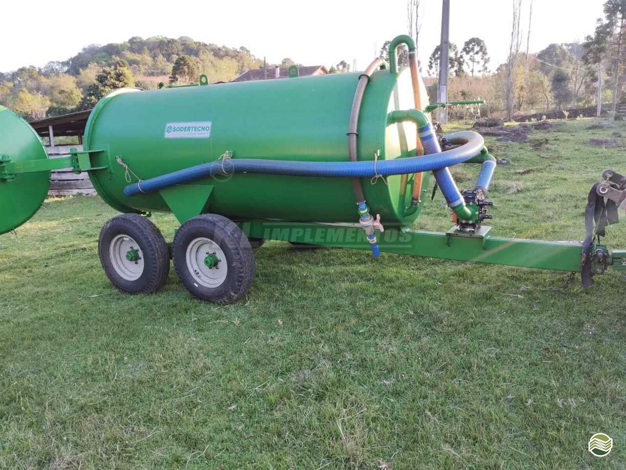 IMPLEMENTOS AGRICOLAS CARRETA TANQUE TANQUE 4000 LITROS KL Implementos - Ls Tractor VACARIA RIO GRANDE DO SUL RS